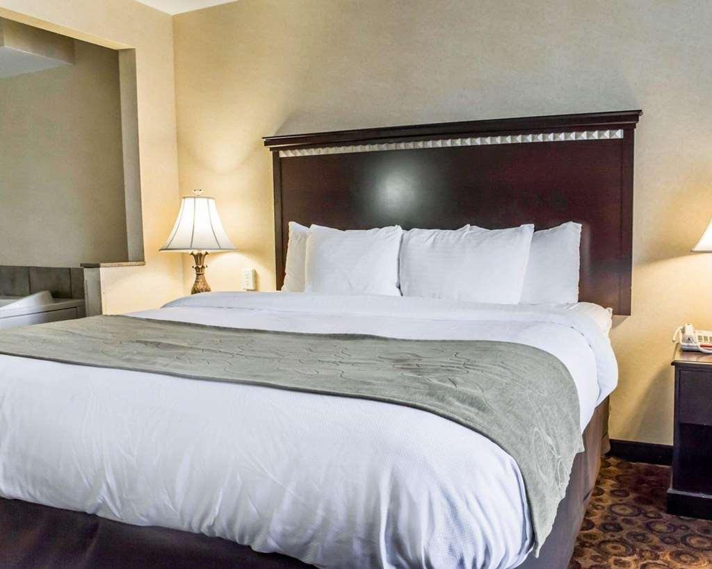 Fairfield By Marriott Inn & Suites Greensboro Coliseum Area Номер фото