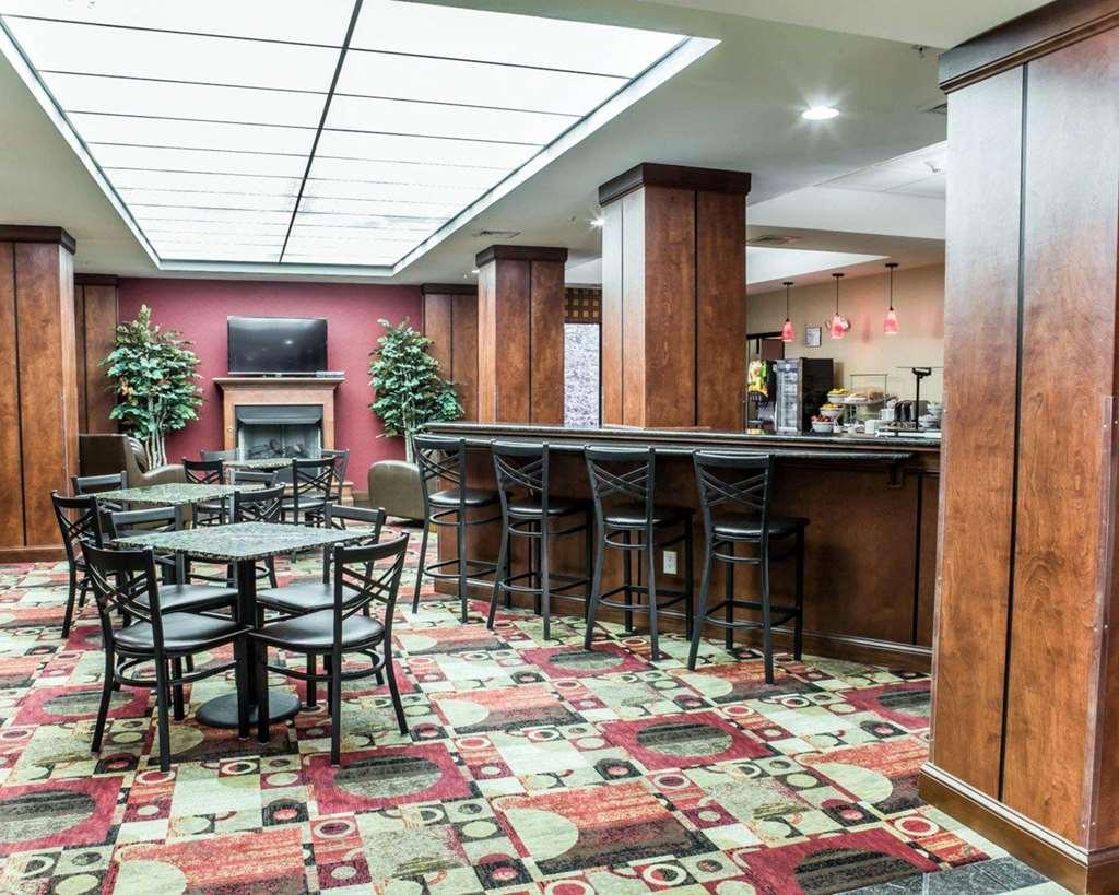 Fairfield By Marriott Inn & Suites Greensboro Coliseum Area Ресторан фото