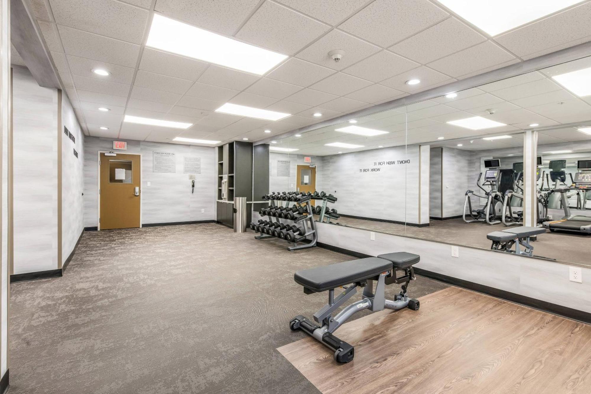 Fairfield By Marriott Inn & Suites Greensboro Coliseum Area Экстерьер фото