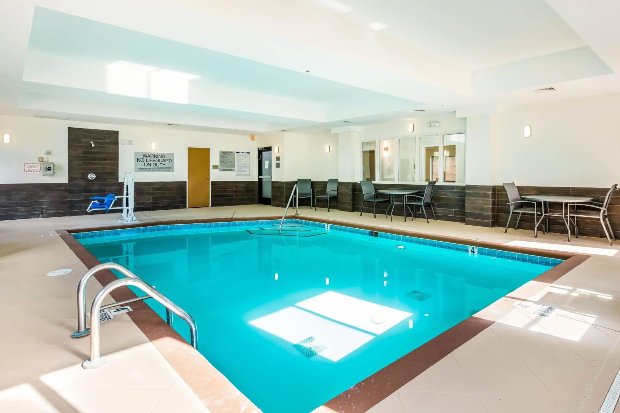 Fairfield By Marriott Inn & Suites Greensboro Coliseum Area Экстерьер фото