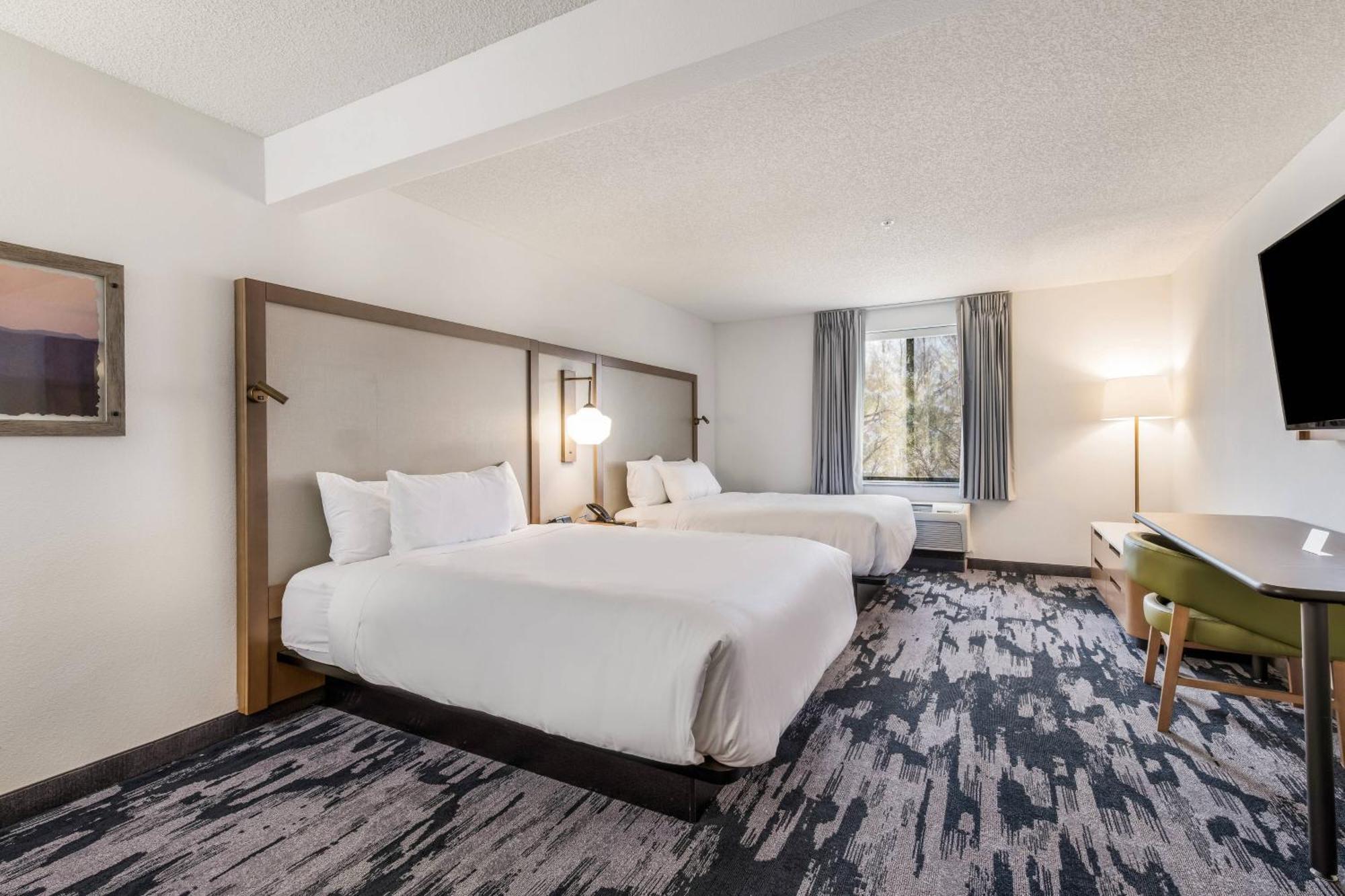Fairfield By Marriott Inn & Suites Greensboro Coliseum Area Экстерьер фото