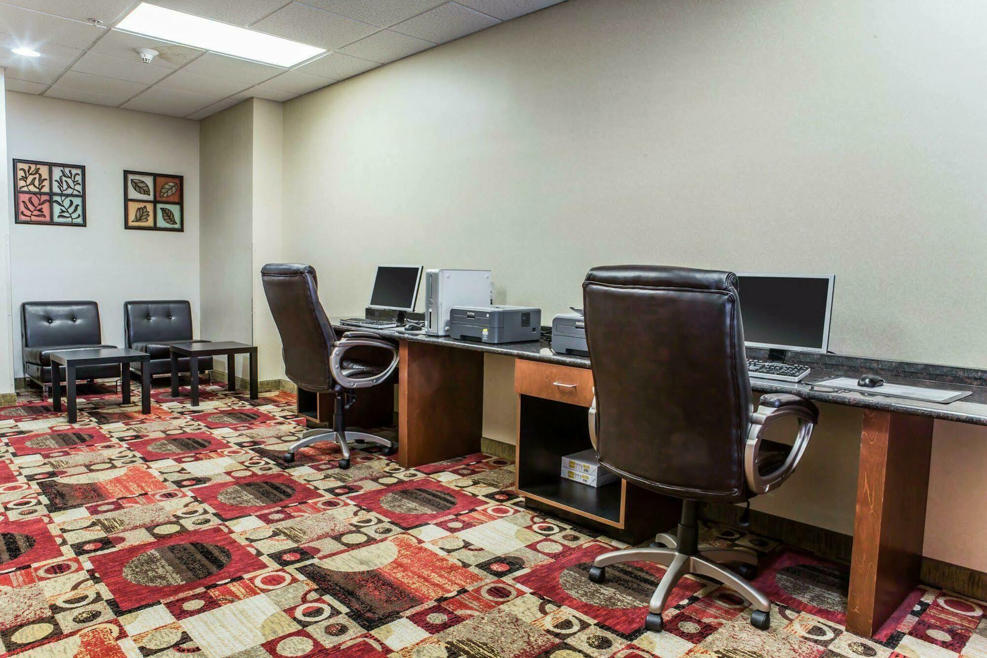Fairfield By Marriott Inn & Suites Greensboro Coliseum Area Экстерьер фото